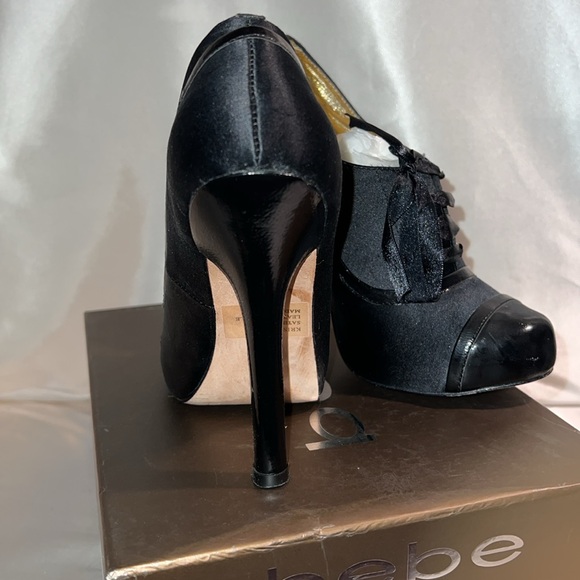Bebe Lace Up Bootie in size 6 Black - Picture 3 of 4